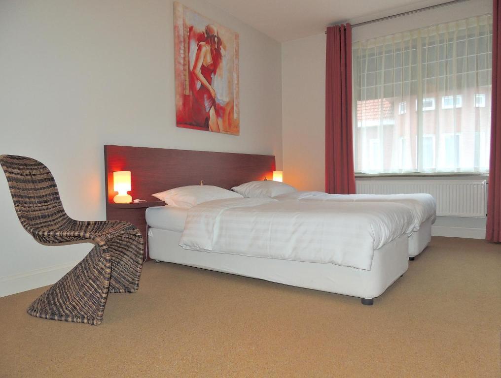 Hotel Mieke Pap Poppel Exterior photo